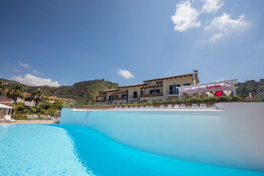 Sentido Michelizia Tropea Resort Exteriör bild