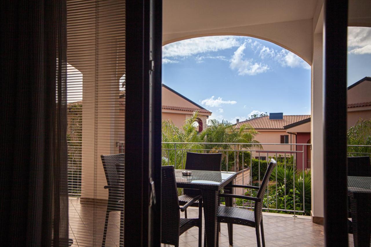 Sentido Michelizia Tropea Resort Exteriör bild