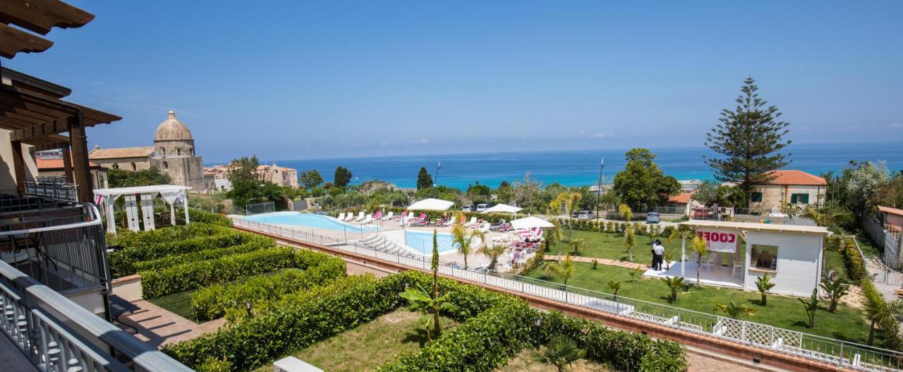 Sentido Michelizia Tropea Resort Exteriör bild