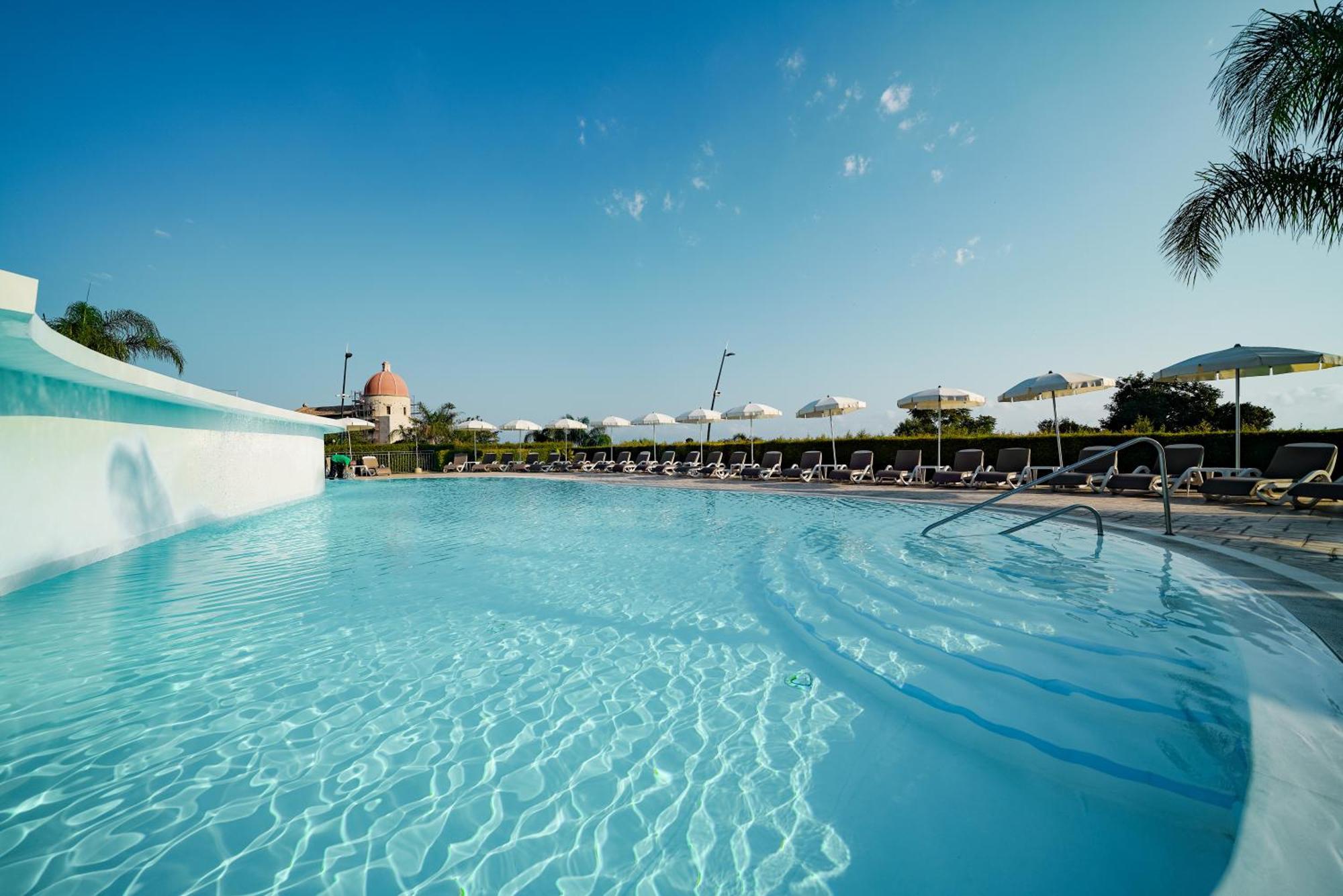 Sentido Michelizia Tropea Resort Exteriör bild